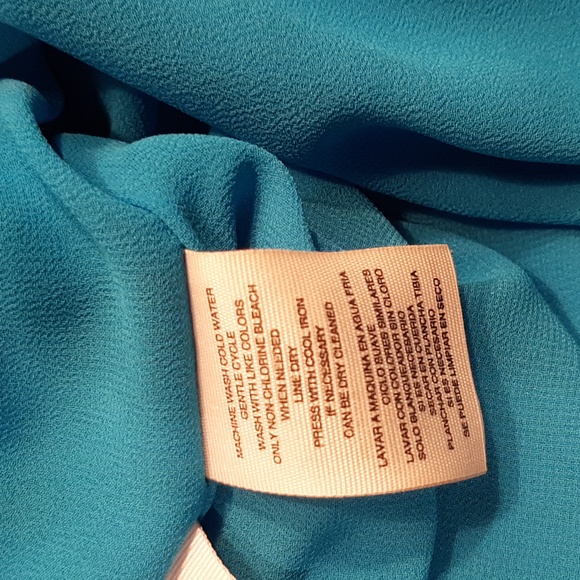 Rachel Roy top with Peek-a-Boo Sleeves Size Large - Picture 7 of 7